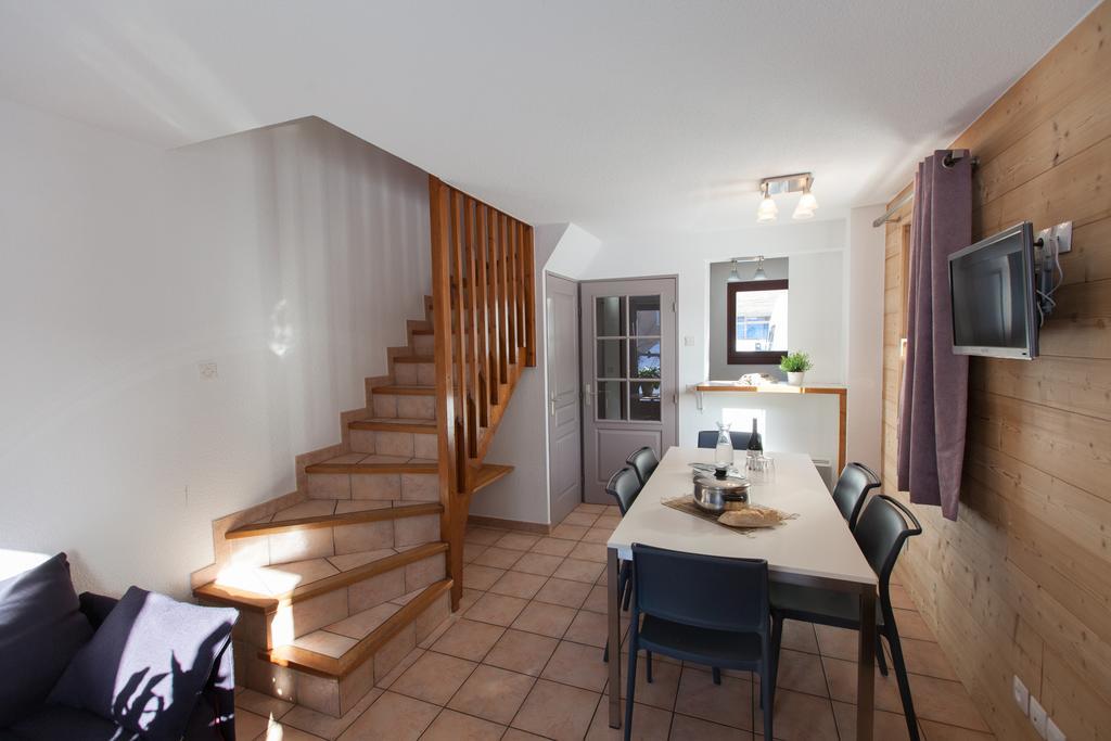 Les Chalets Du Jardin Alpin La Salle-les-Alpes Room photo