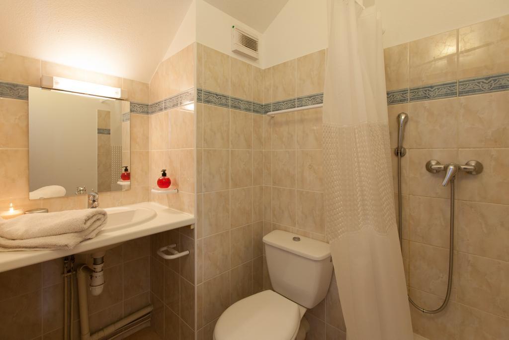 Les Chalets Du Jardin Alpin La Salle-les-Alpes Room photo